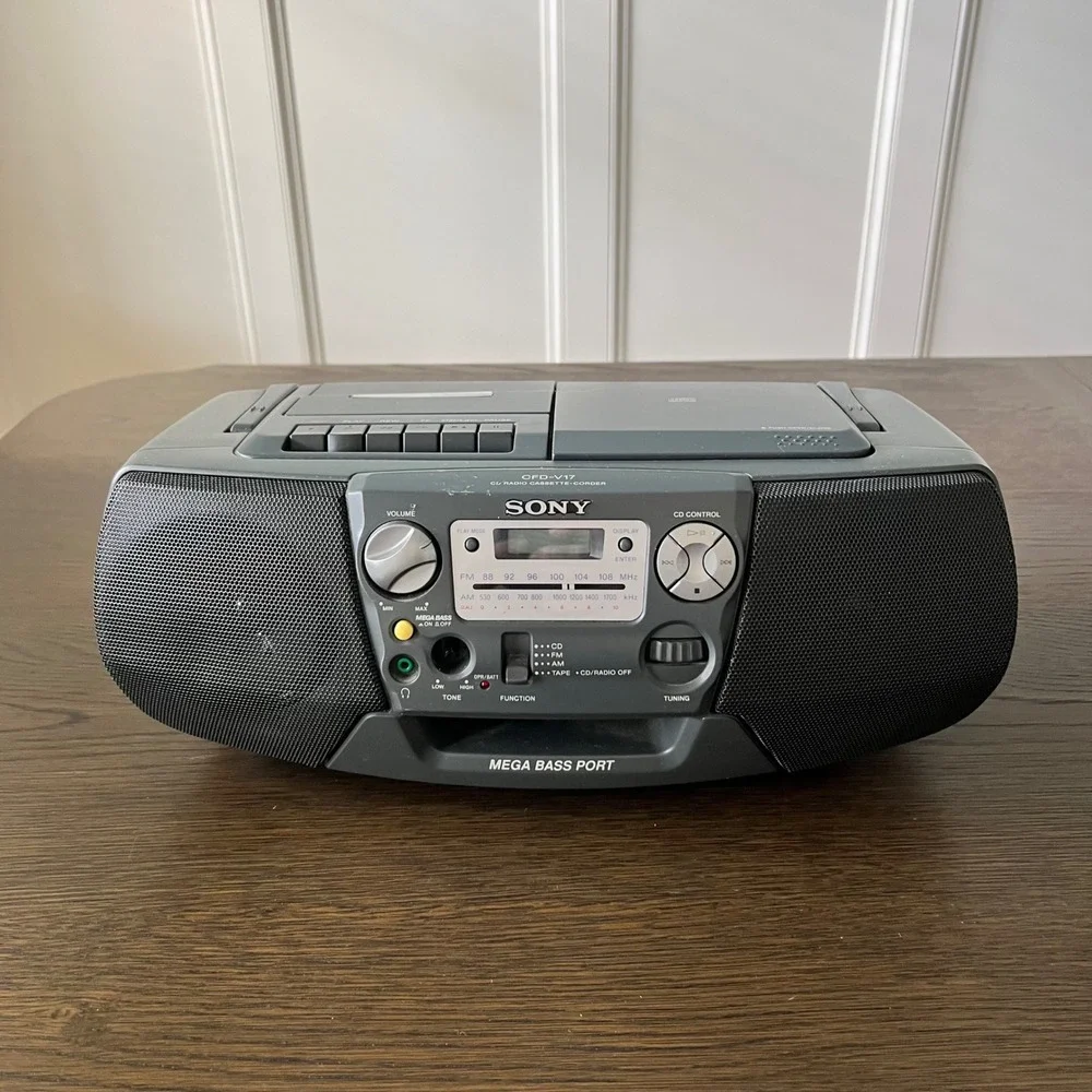 Sony CFD-V17 CD Radio Cassette-Corder Portable Boombox AM FM Grey Stereo Player